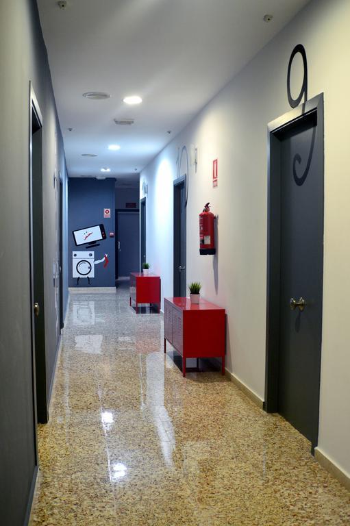 Quart Youth Hostel & Apartments Valencia Exteriör bild